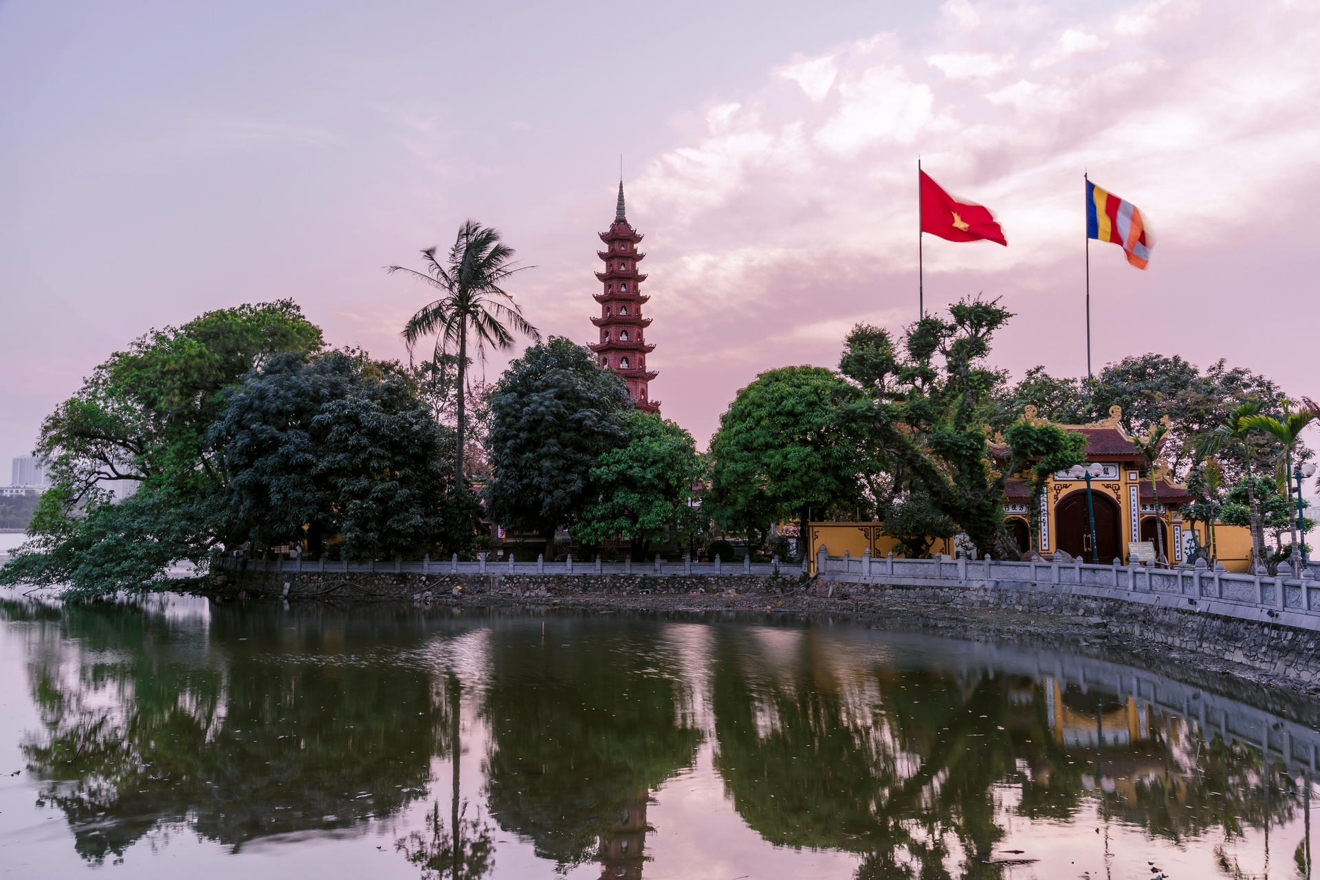 hanoi temple