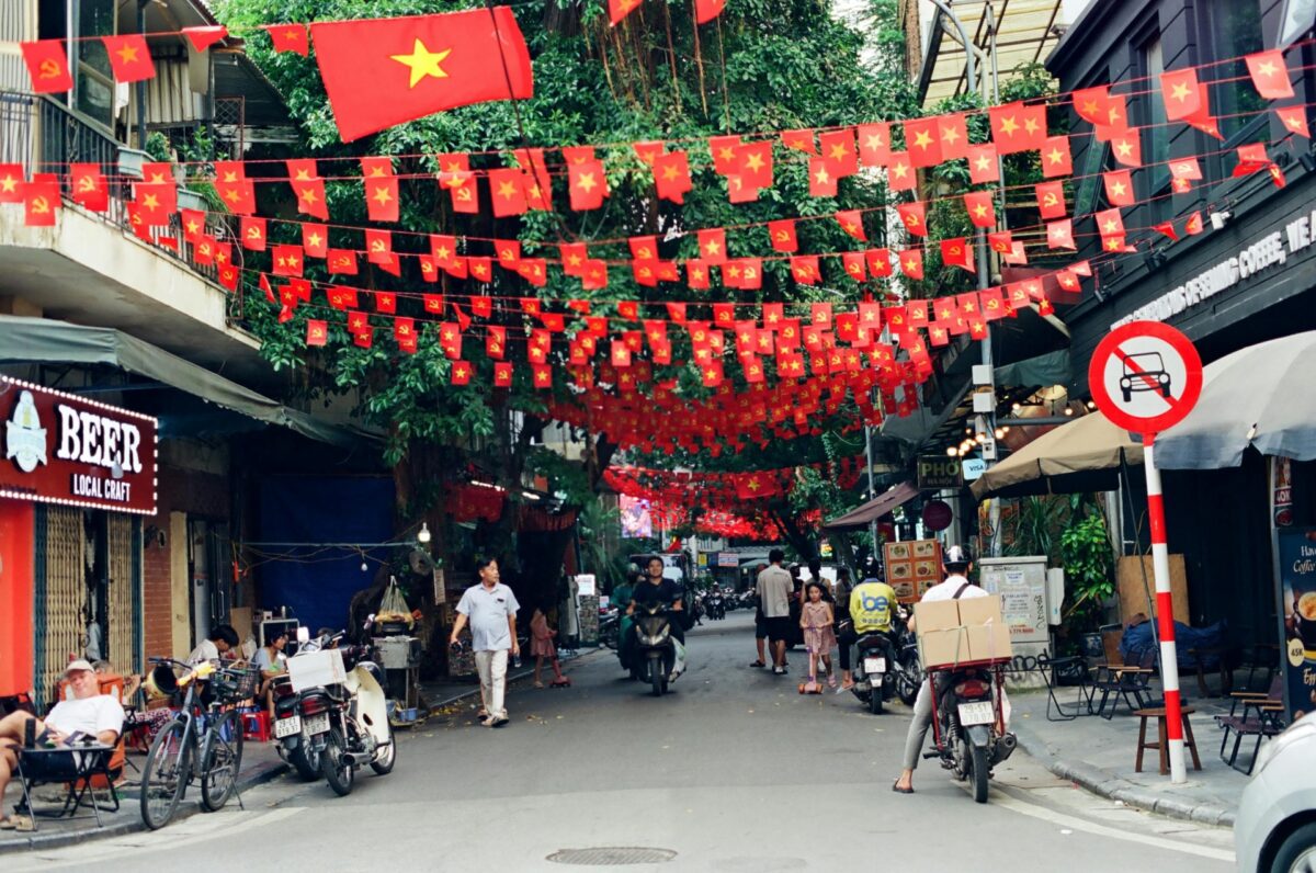 where to stay in hanoi