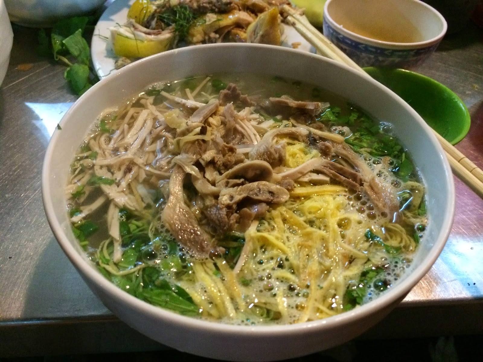 breakfast in hanoi