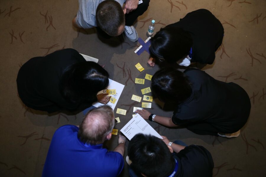 team building game