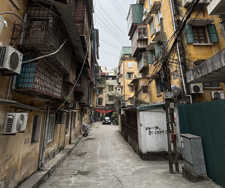 alleyways in Vietnam