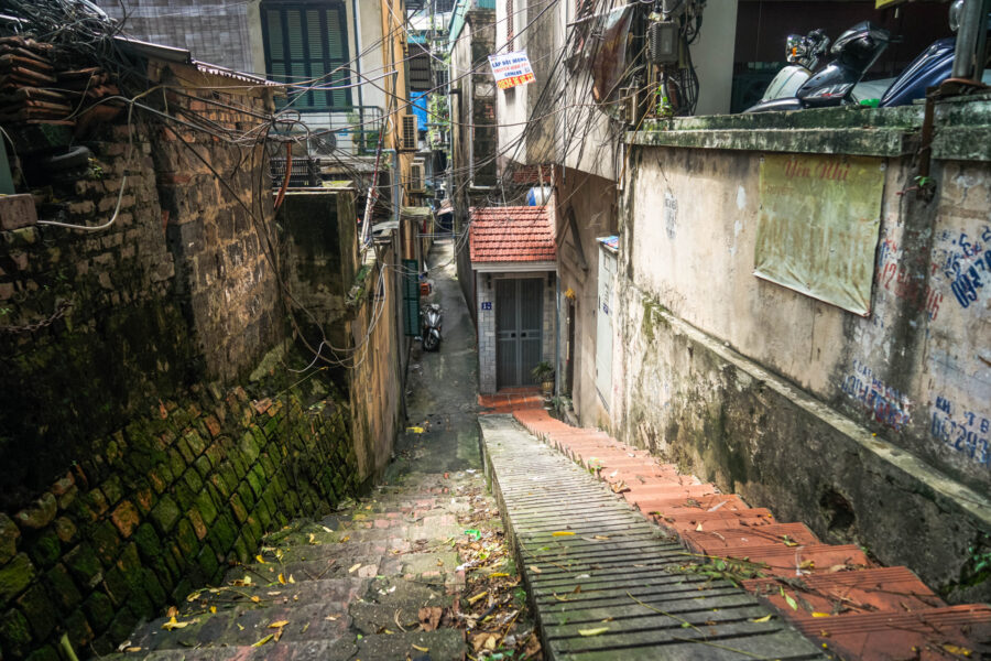 alleyways in Vietnam