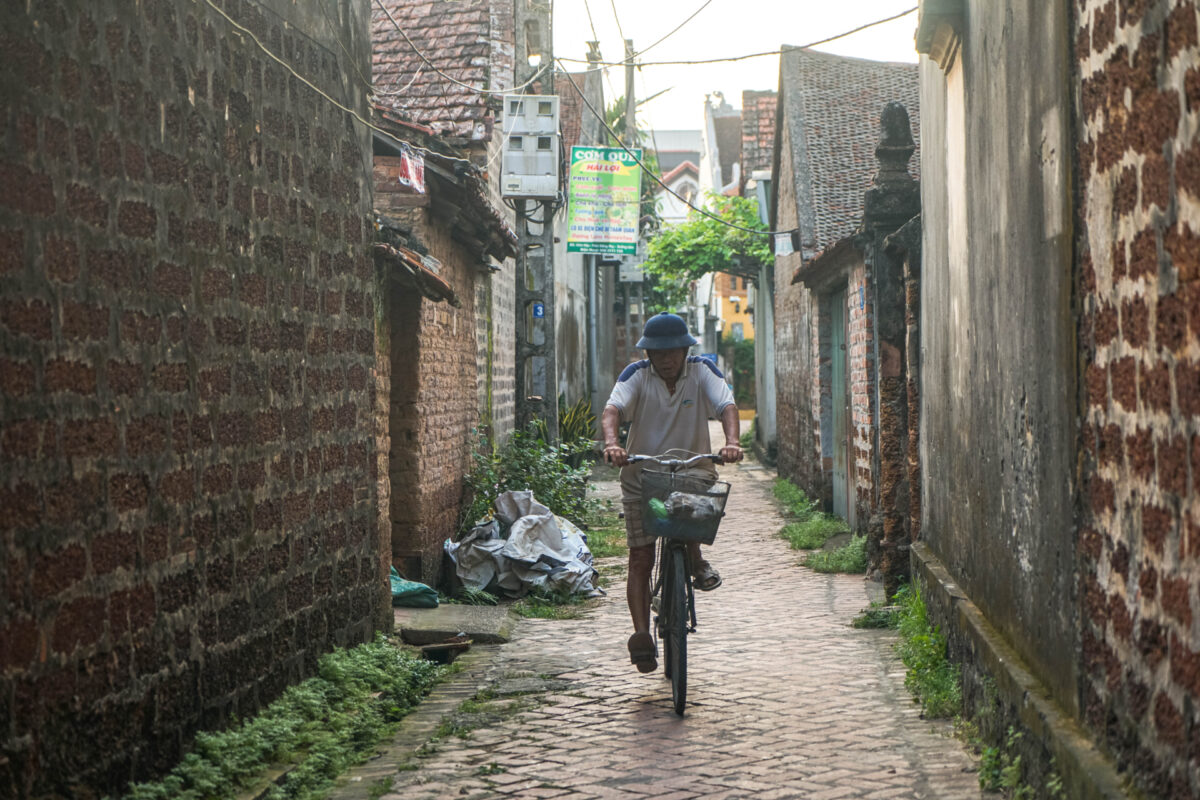 alleyways in Vietnam