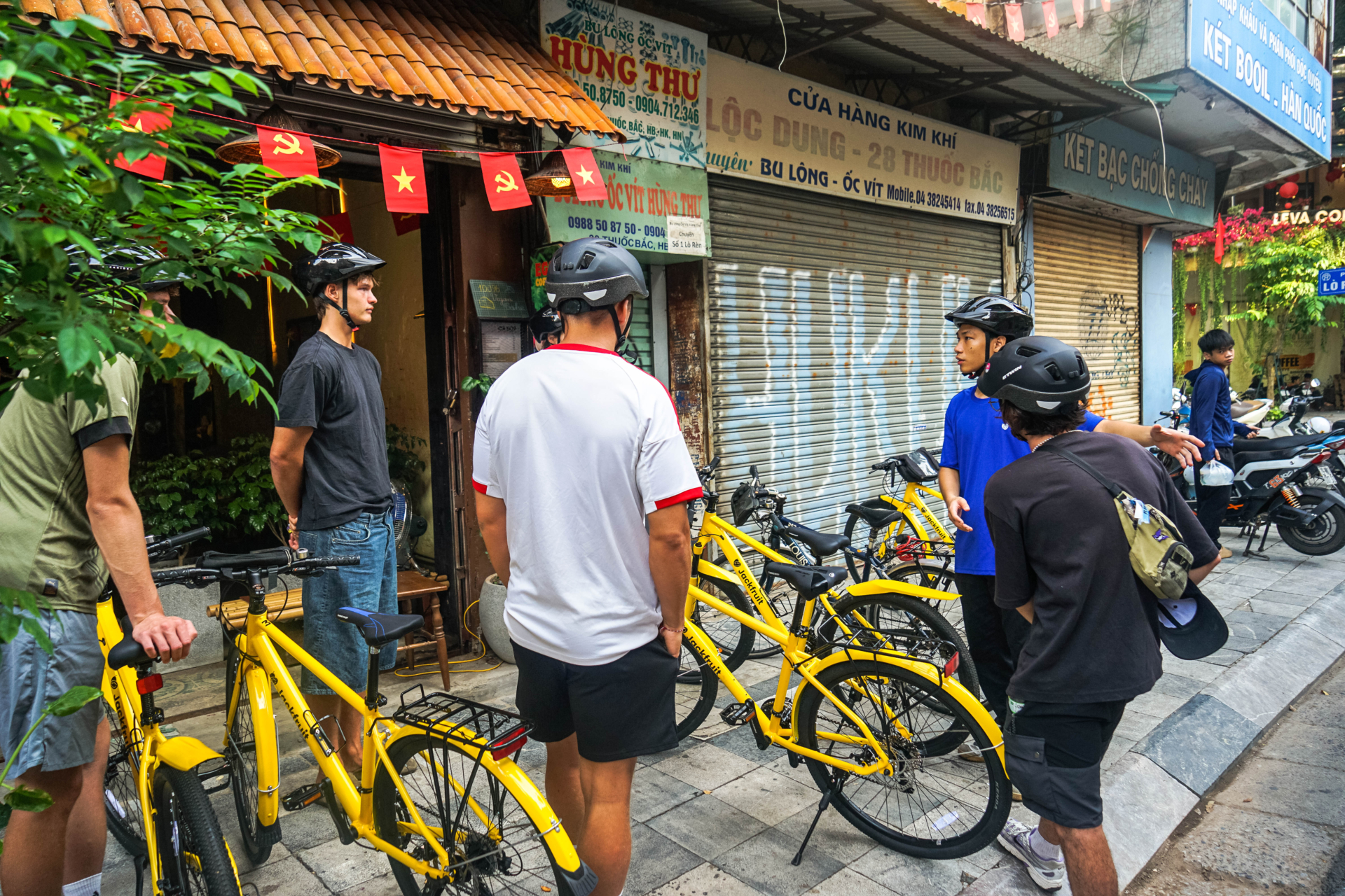 hidden banh mi in hanoi