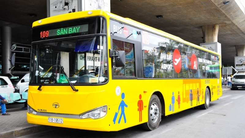 bus-in-vietnam-airport-bus