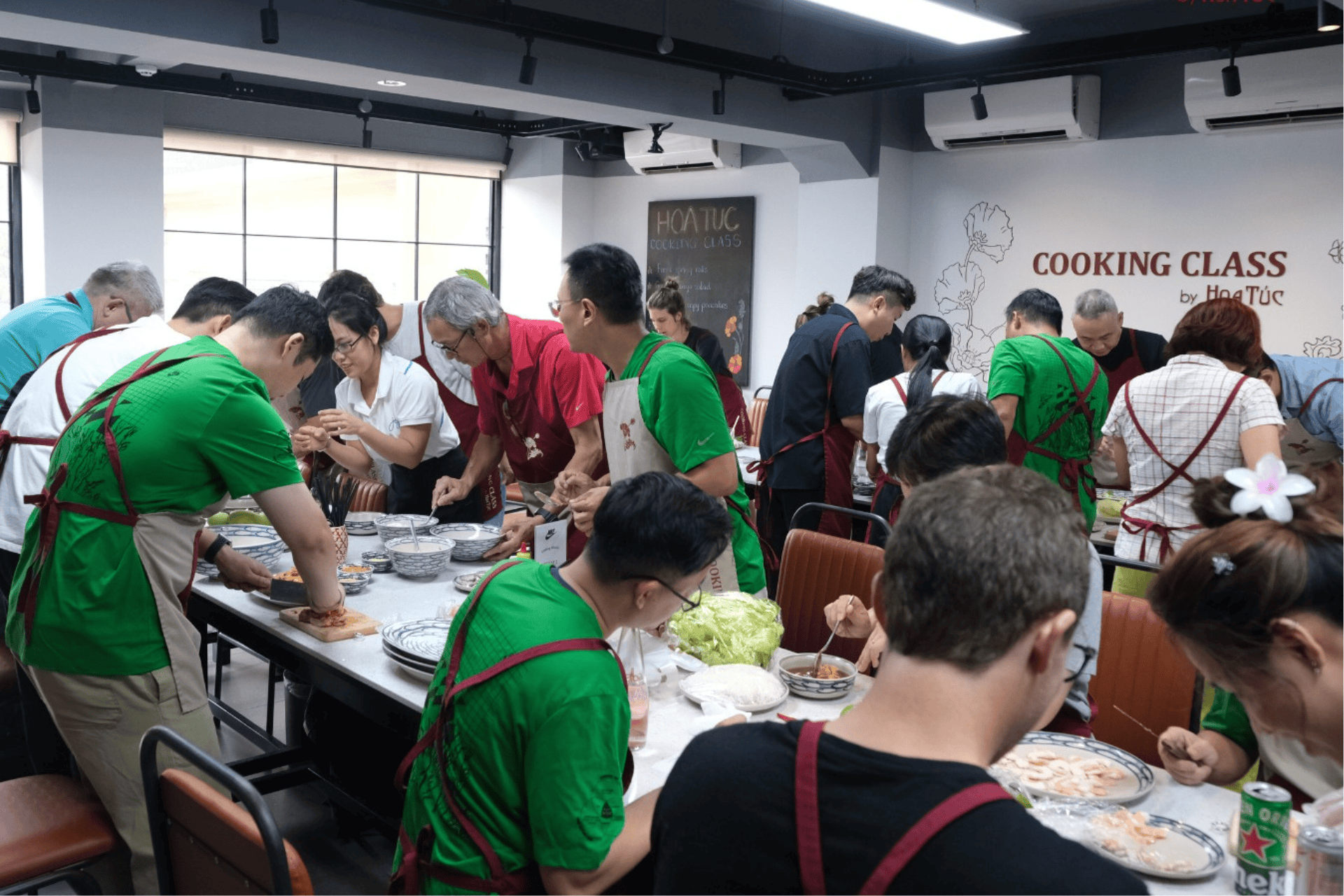 Hands-on Vietnamese cooking class at Hoa Túc Cooking Class
