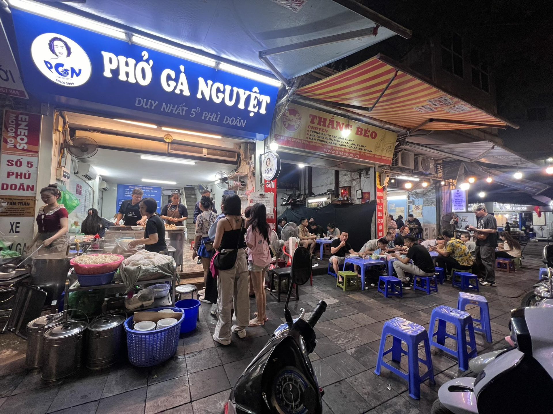 chicken pho in Hanoi