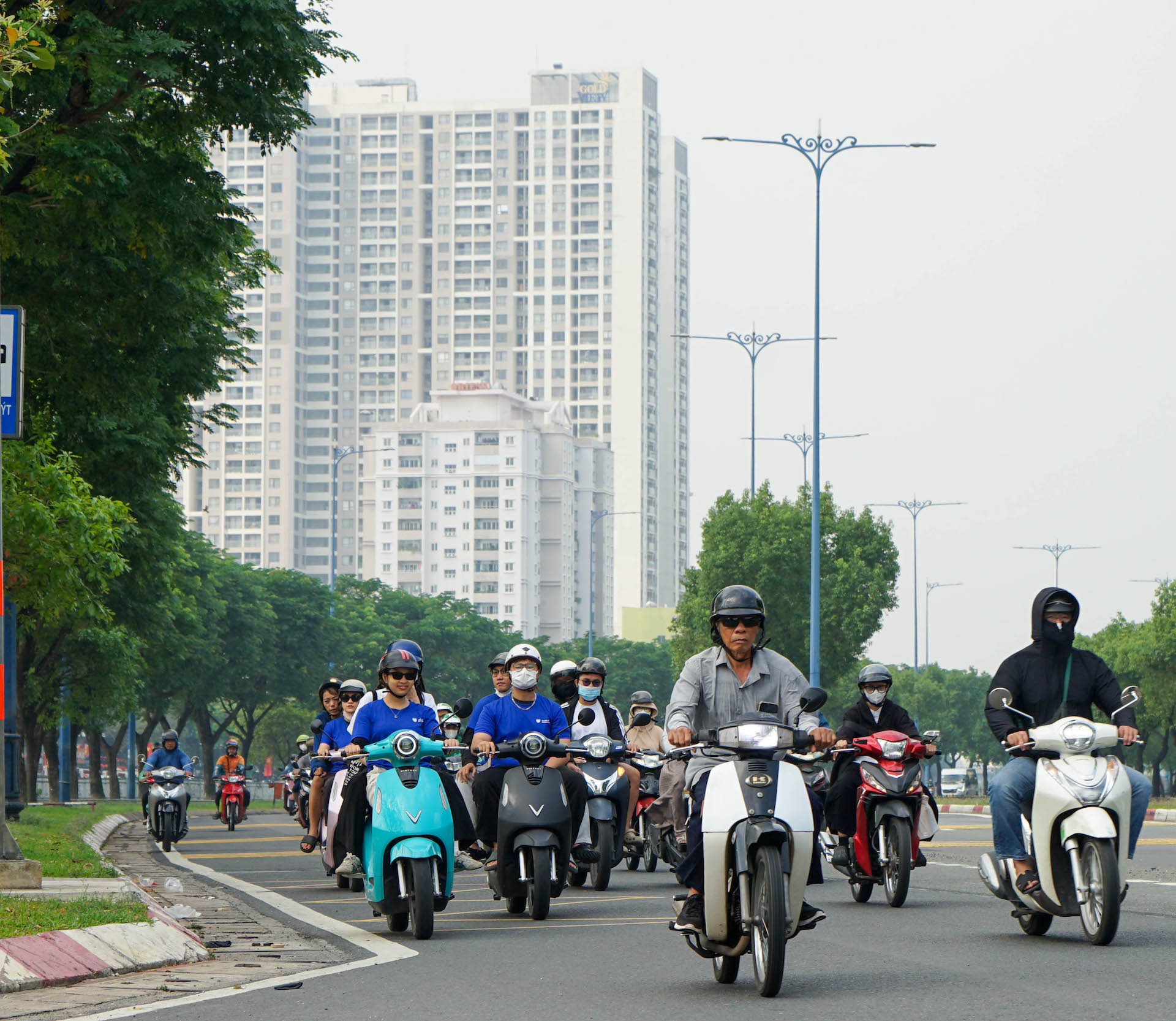 saigon motorbike tour - saigon e-motorbike tour2