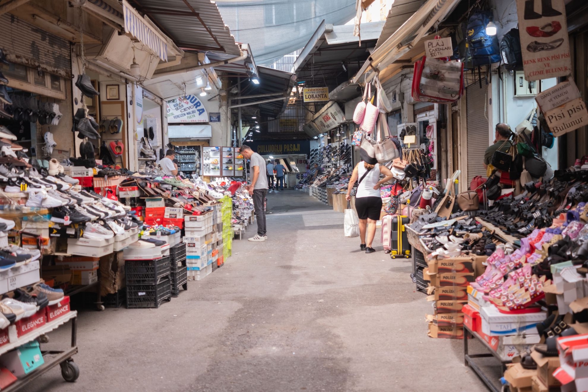 hanoi shoe street - Jackfruit Adventure