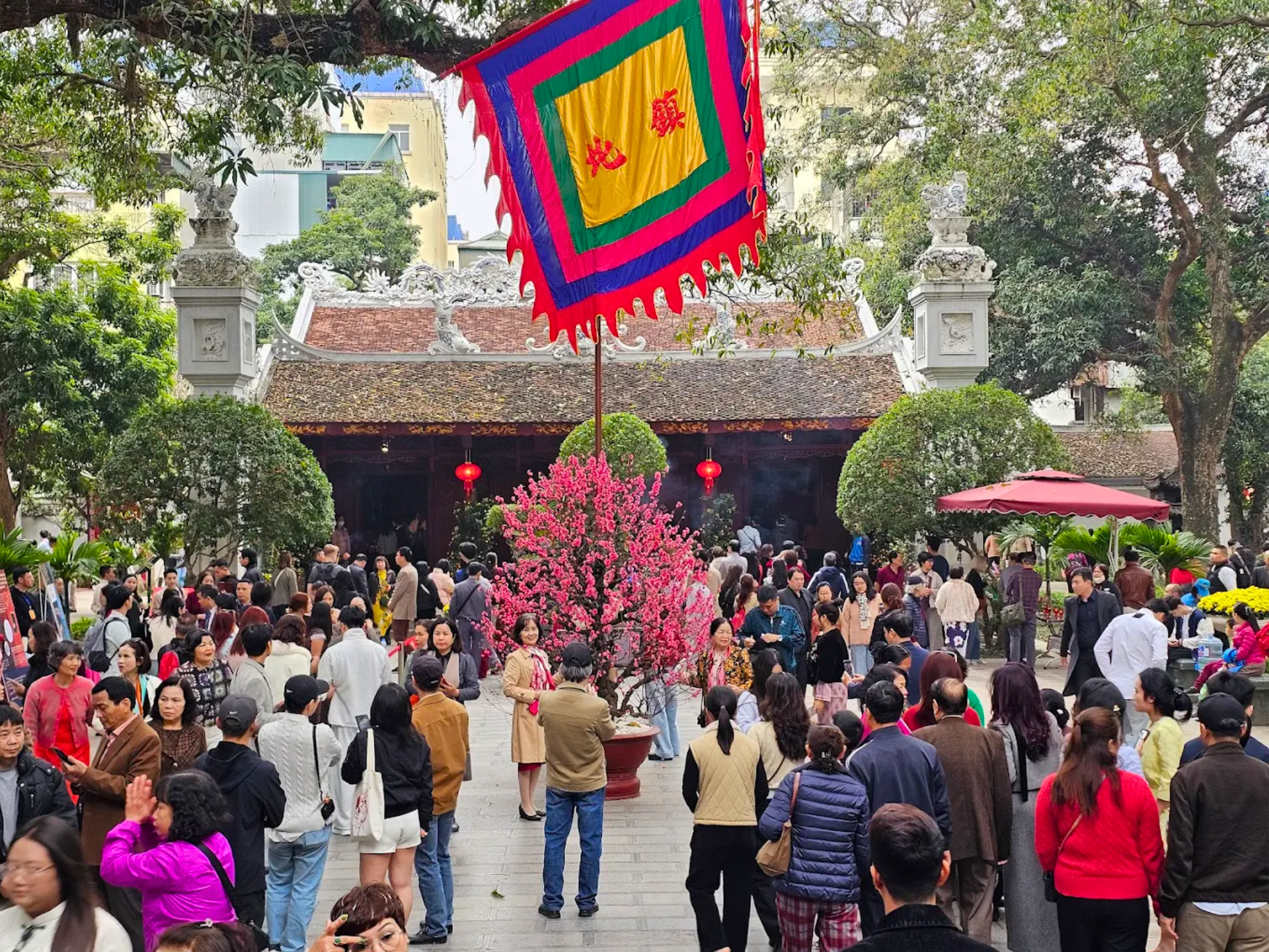 quan thanh temple