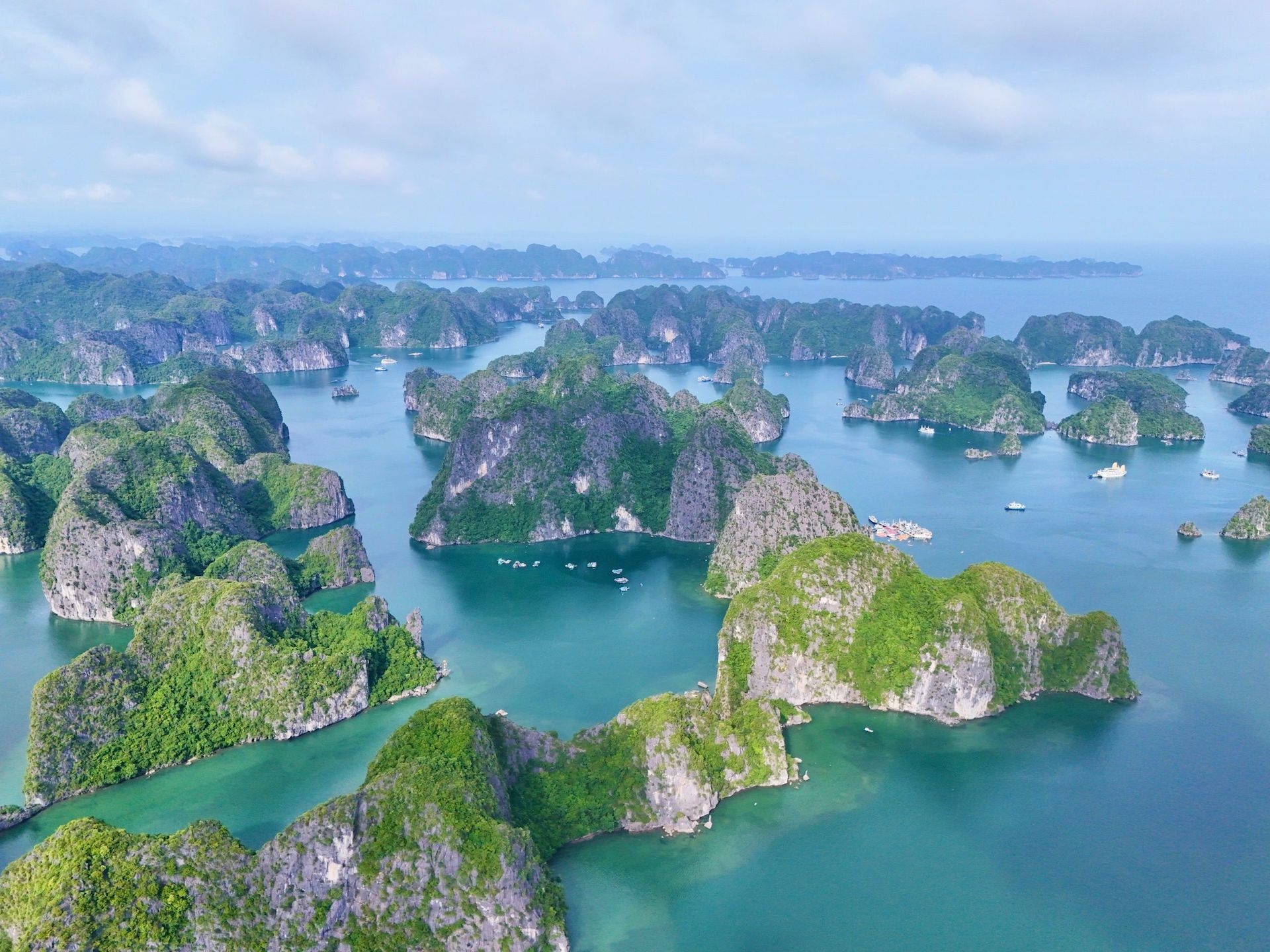 Ha Long bay - day trips from Hanoi - Jackfruit Adventure