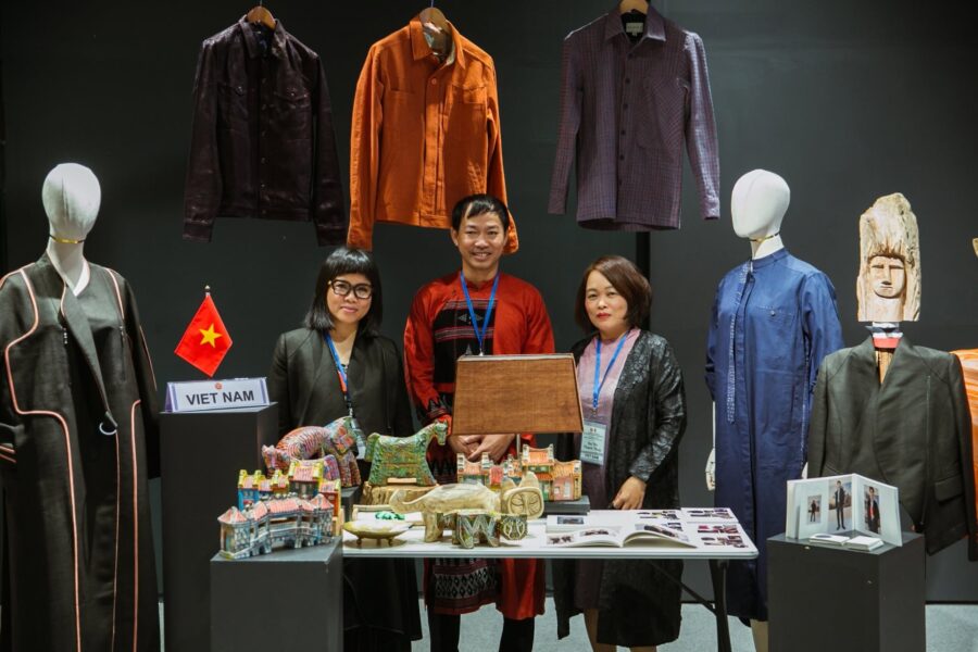 KILOMET109 at an event_Where to buy souvenirs in Hanoi_Jackfruit Adventure